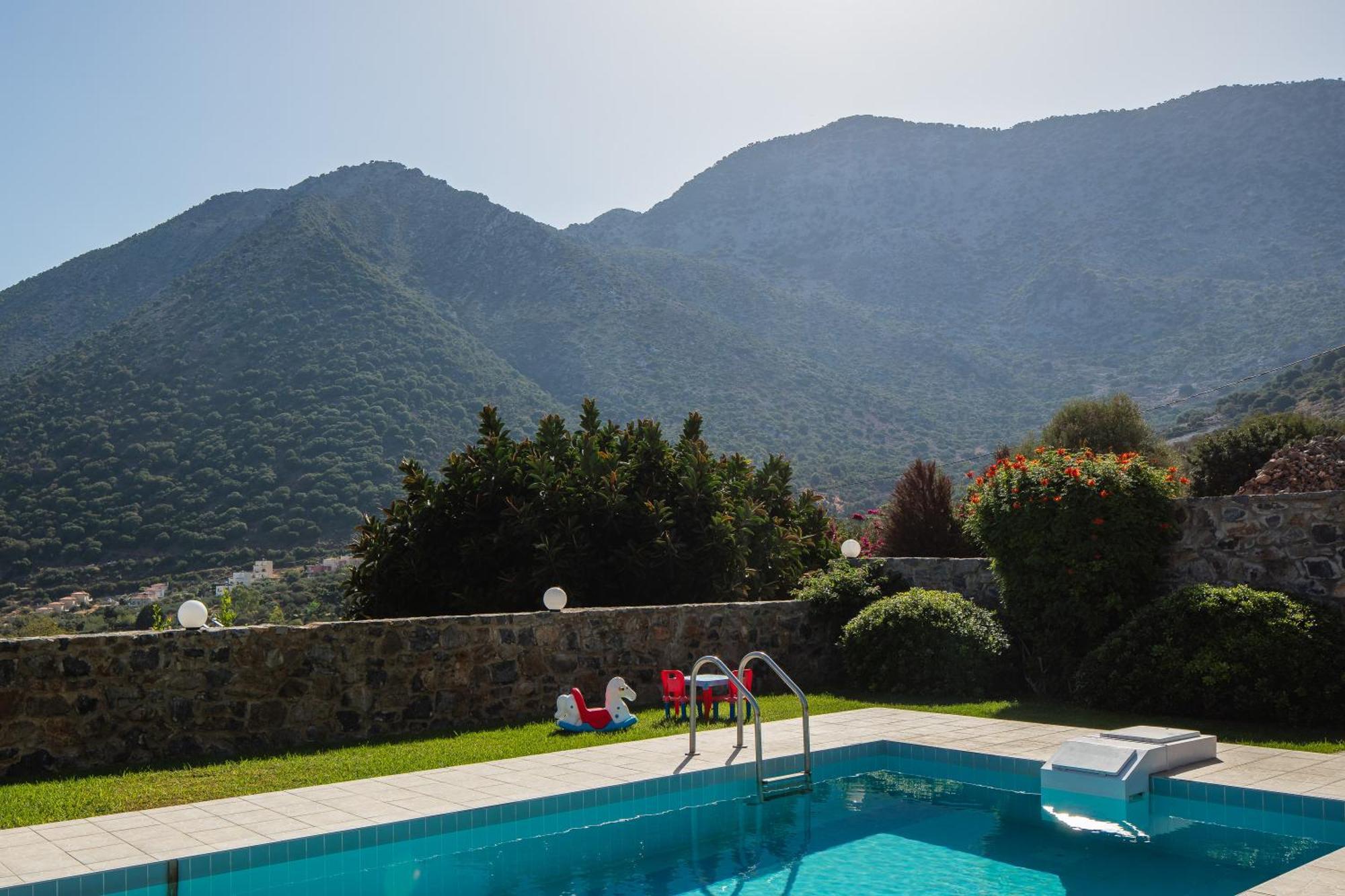 Real Dream Villas, Cretan Gems With Seaviews, By Thinkvilla Bali  エクステリア 写真