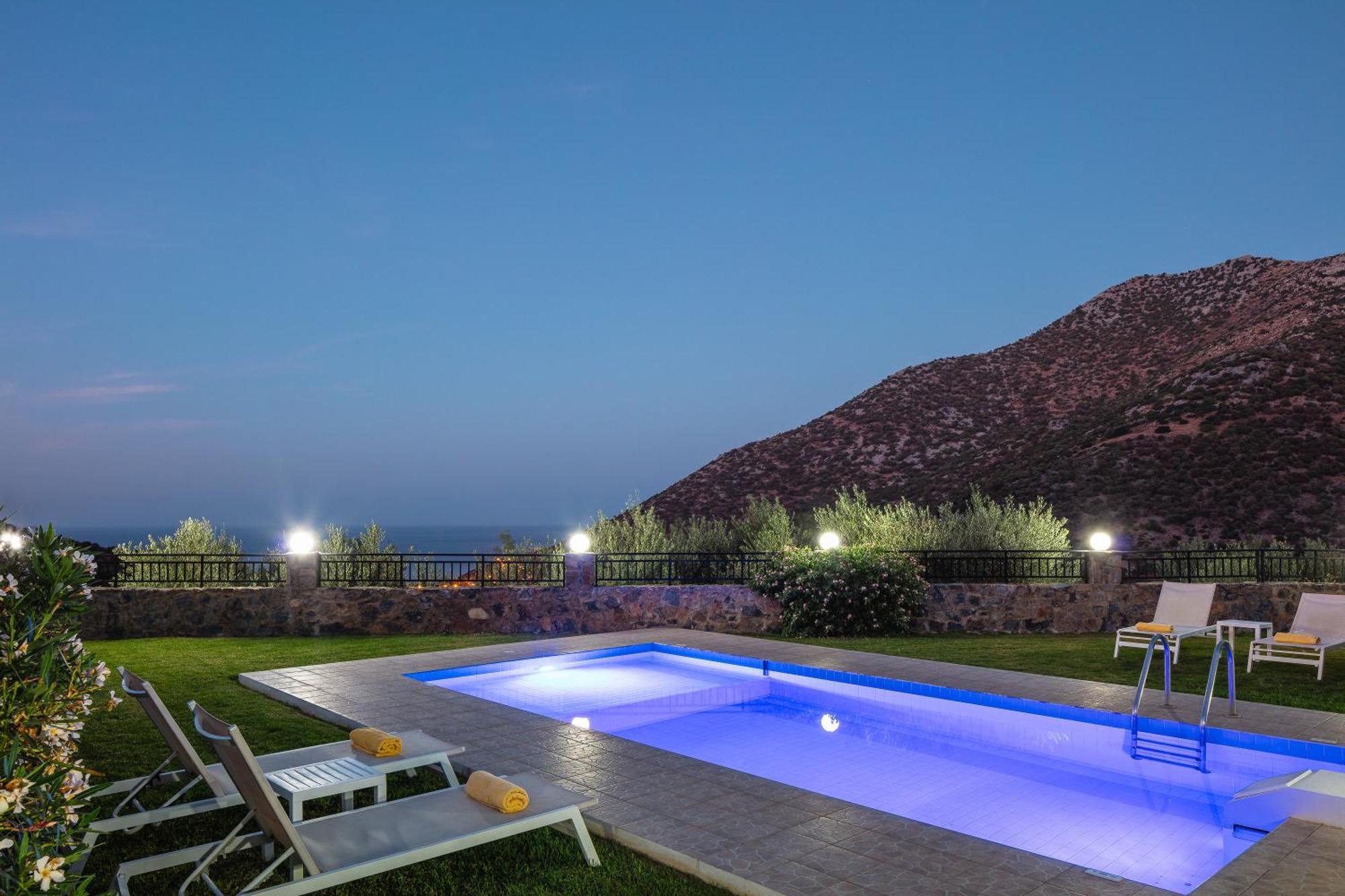 Real Dream Villas, Cretan Gems With Seaviews, By Thinkvilla Bali  エクステリア 写真