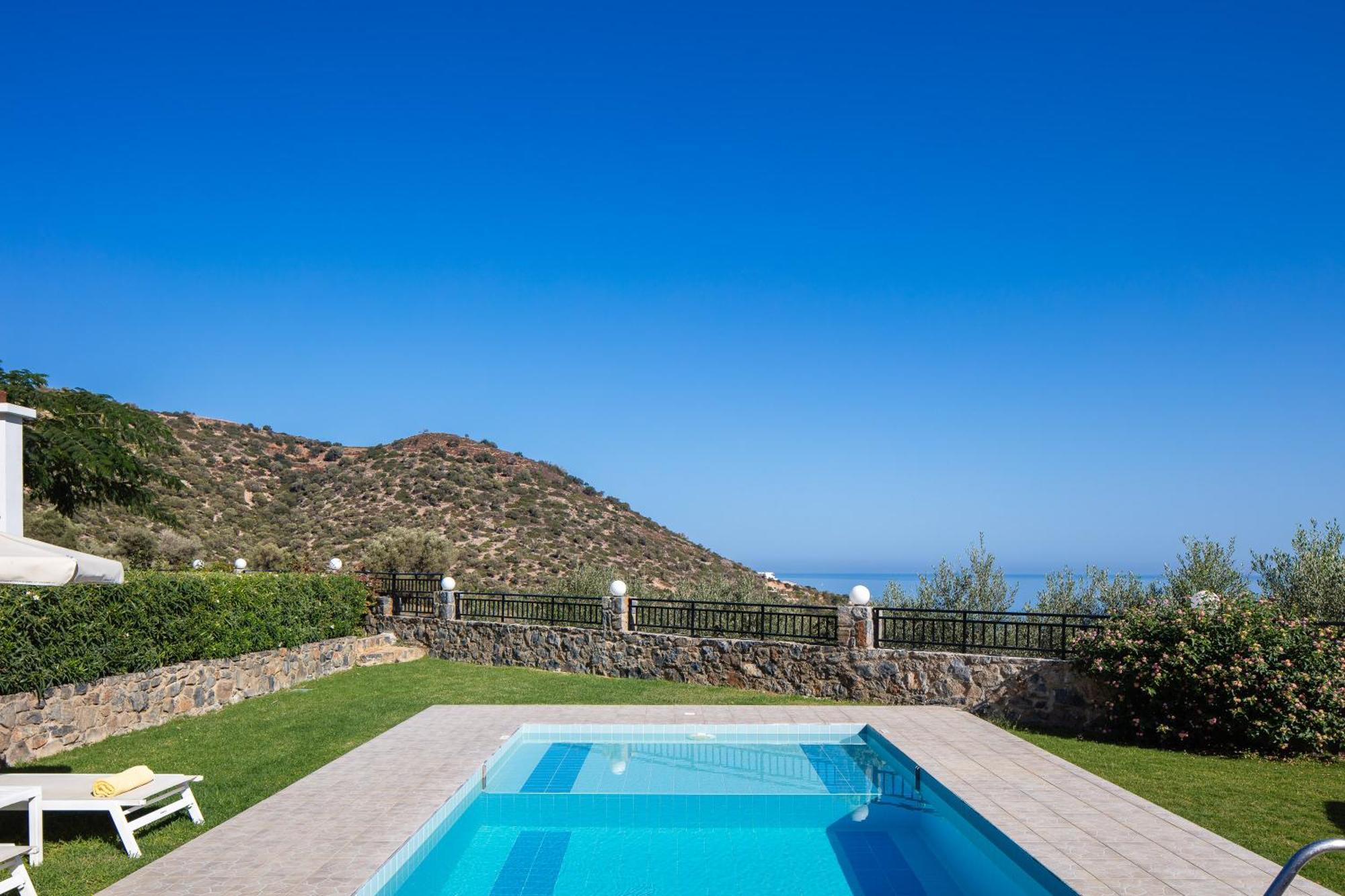 Real Dream Villas, Cretan Gems With Seaviews, By Thinkvilla Bali  エクステリア 写真