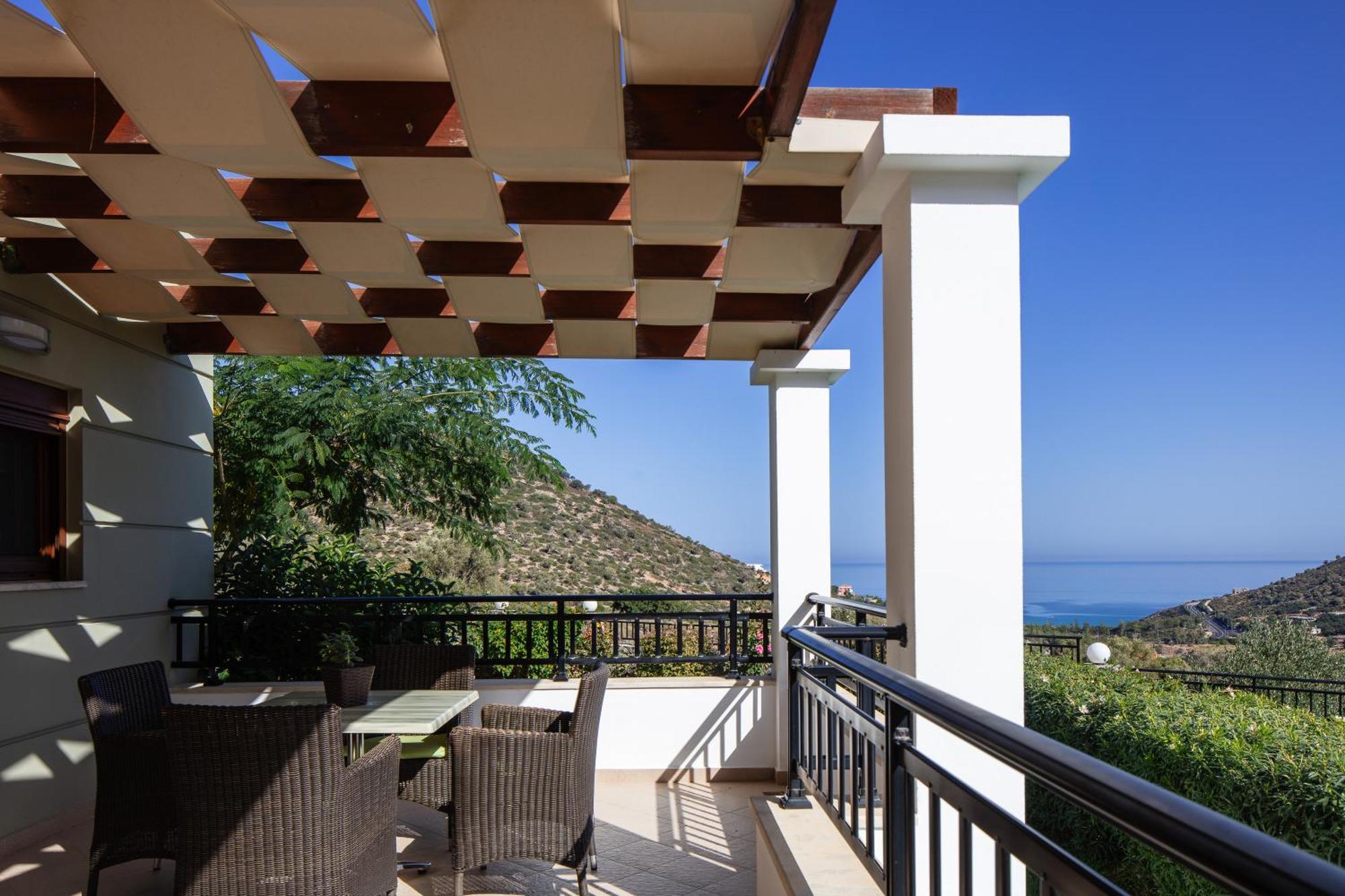 Real Dream Villas, Cretan Gems With Seaviews, By Thinkvilla Bali  エクステリア 写真